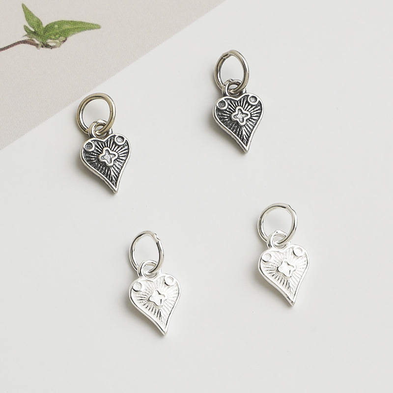 925シルバー製、ハート型チャーム。ヴィンテージスタイルで、 - Jewelry Making In La のレビューと価格
